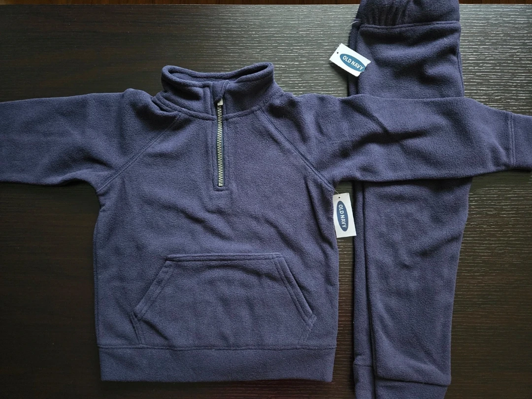 Old Navy Kids Fleece Set 4T (New with Tags)