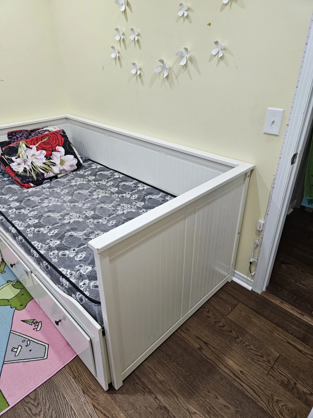 White Ikea bed with Storage Drawers - photo 2