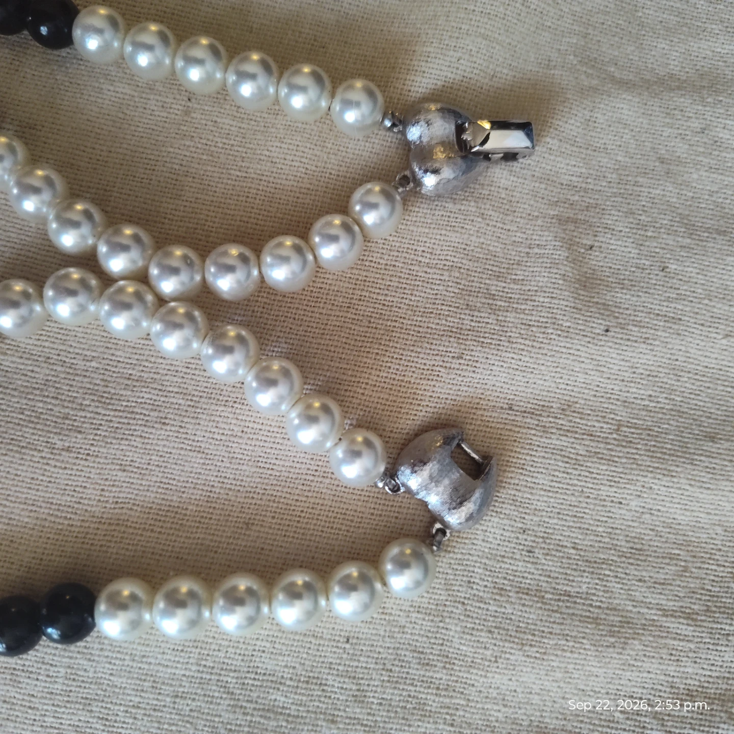 Double Strand Black and White Bead Necklace - photo 2