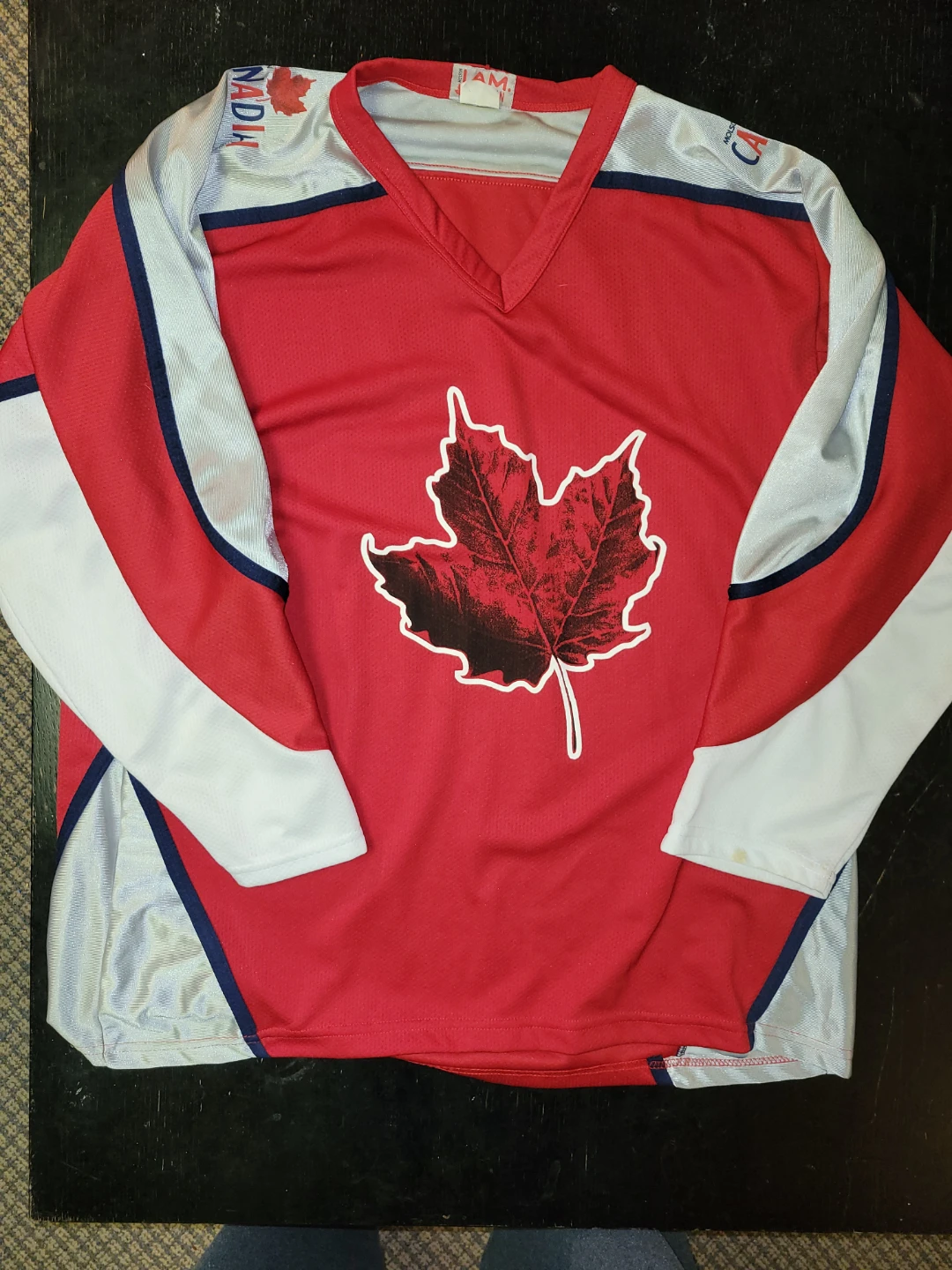 Molson Canadian XXL hockey sweater Like NEW condition