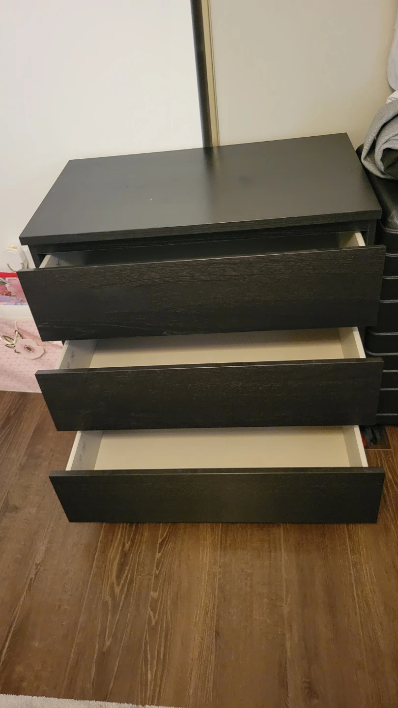 Dresser for sale - photo 4