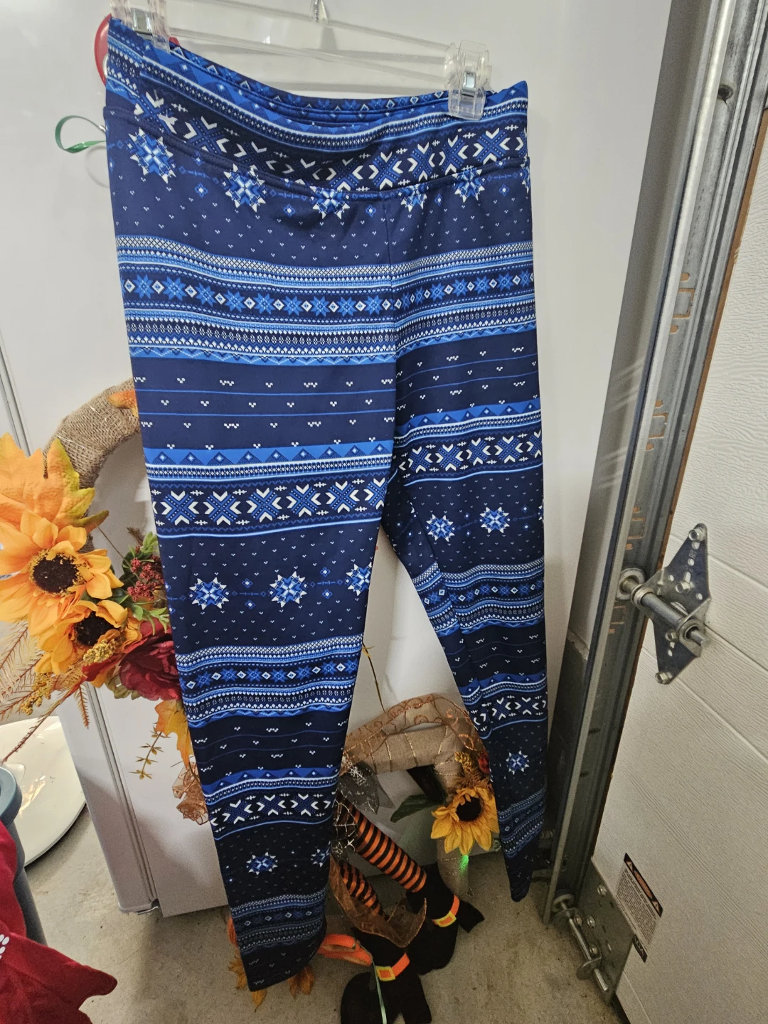 Serra blue pattern leggings, Medium