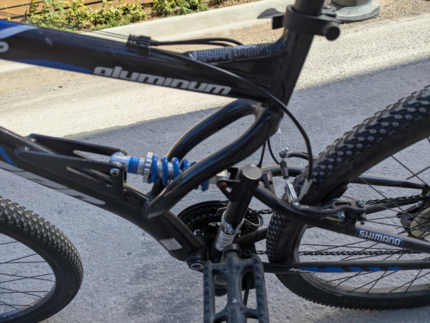 Hyper Bear Mountain 27.5-inch Mountain Bike - photo 4