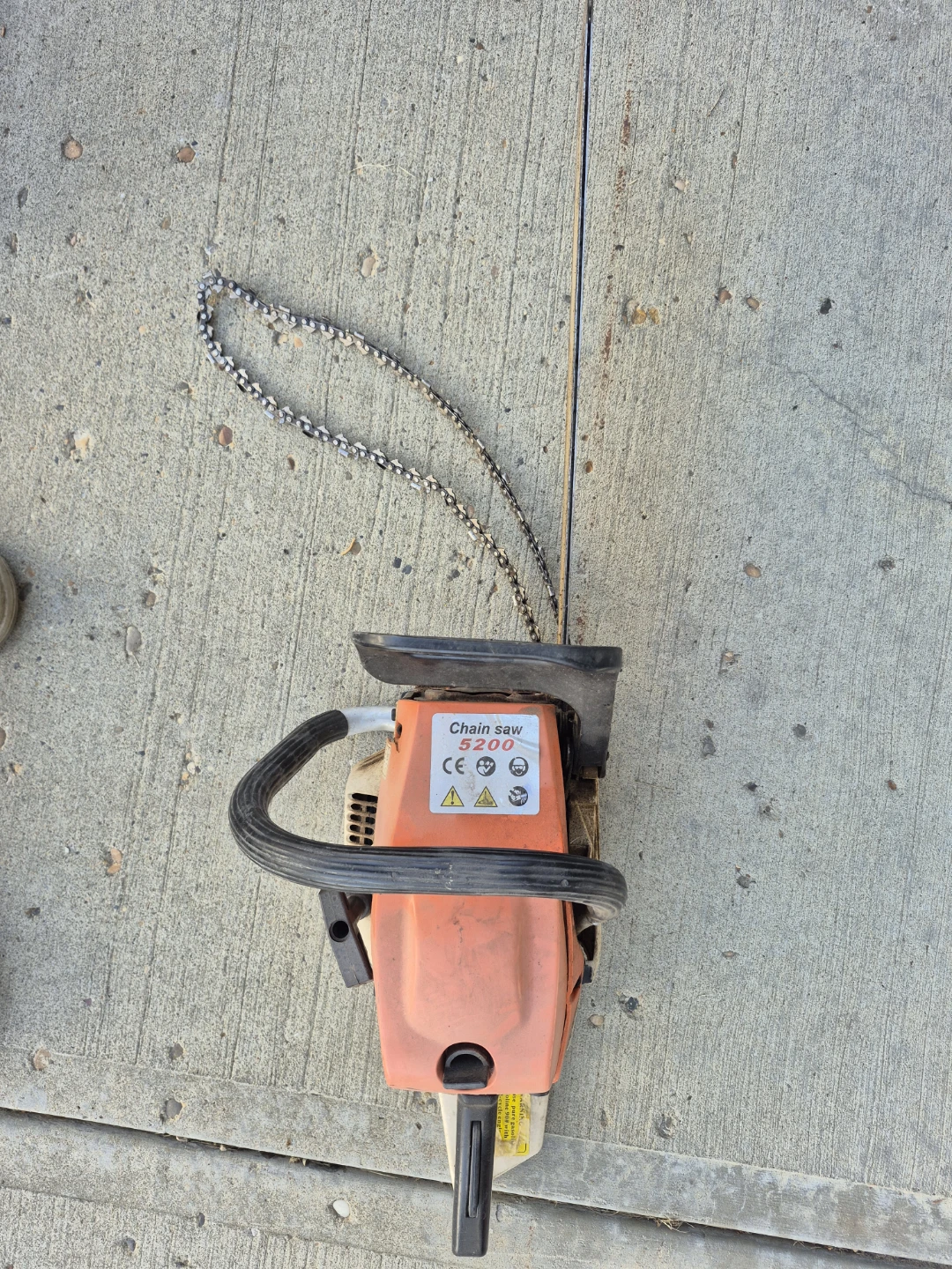 5200 Professional Chainsaw - photo 2