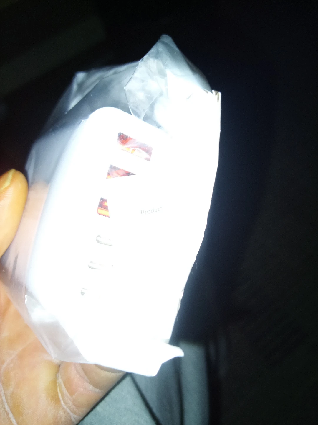 White fast charging USB Power Adapter - photo 2