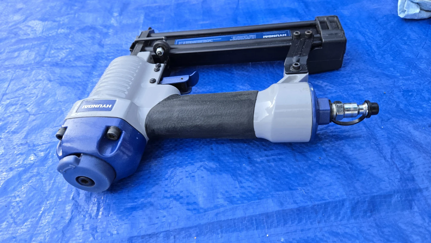 Hyundai 2-in-1 Brad Nailer/Stapler - photo 4