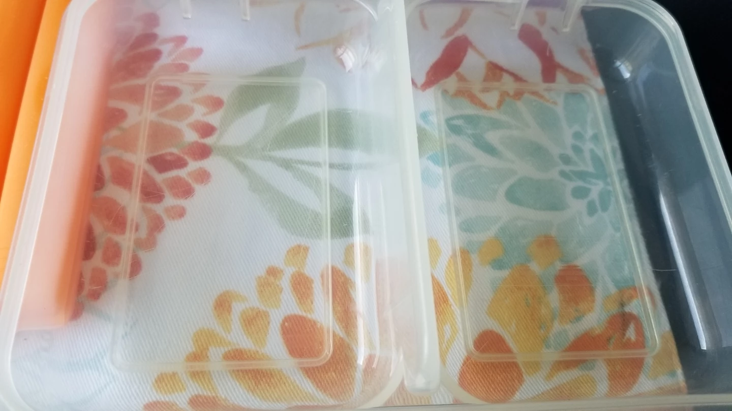 President's Choice LittleSipperWB+SNAPLOCK LUNCHBOX+Bag CLIPS - photo 3