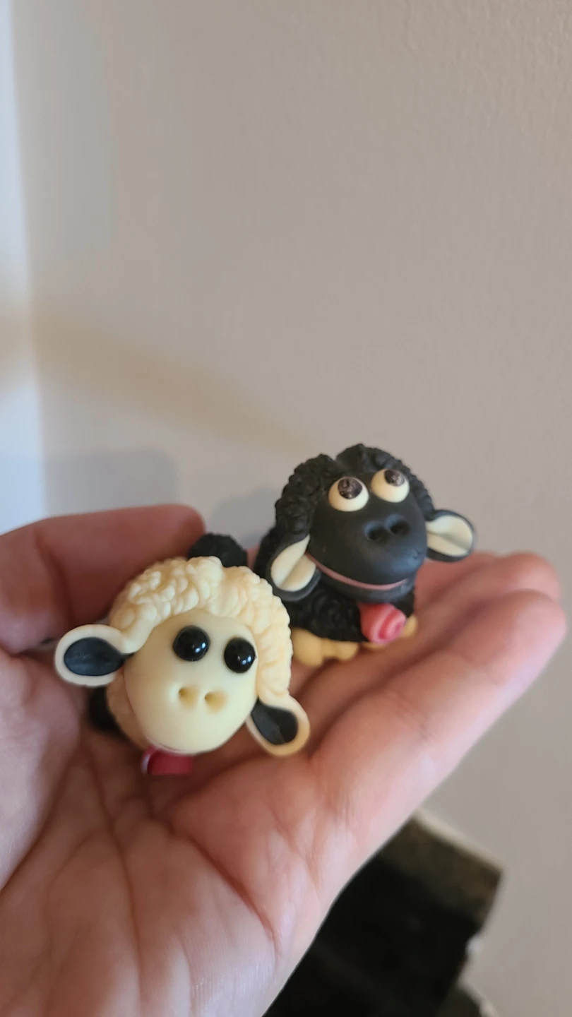 Pair of Shaun the Sheep Figures (both $2) - photo 3