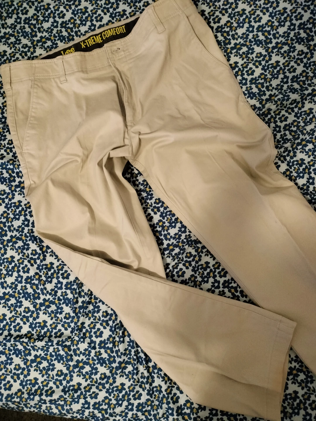 Lee X-Treme Comfort Khaki Pants