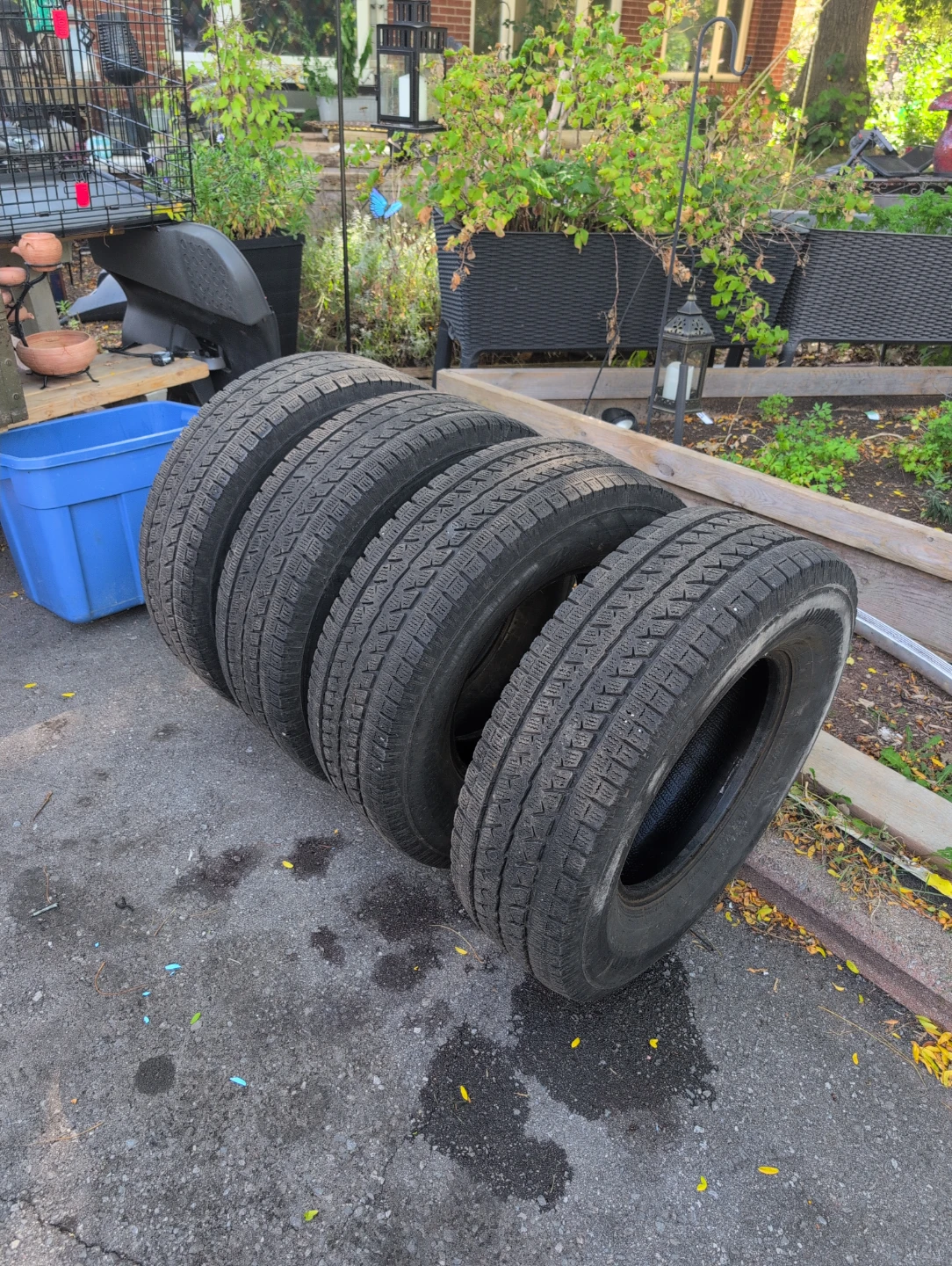 Bridgestone Blizzak LT 245/75R16 120/116R M+S