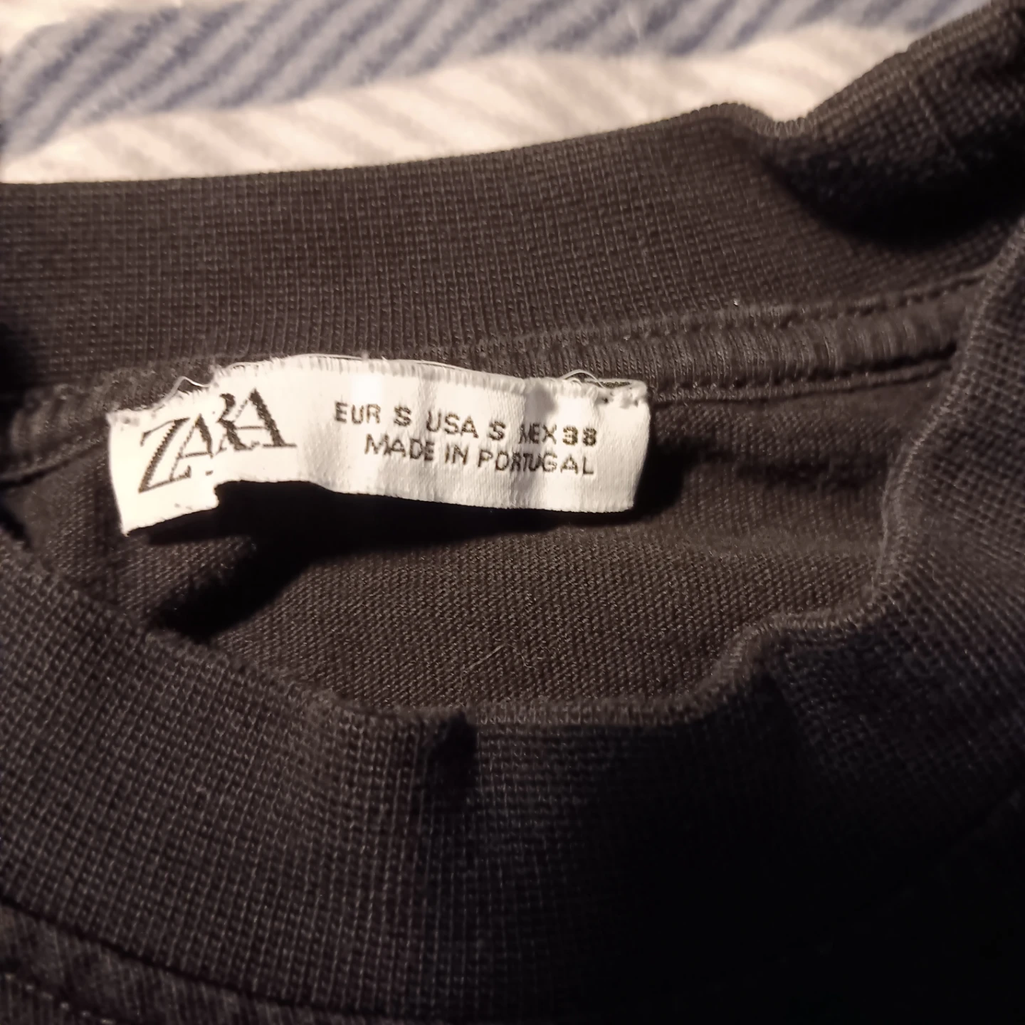 Zara Black Graphic T-Shirt Size S - photo 4
