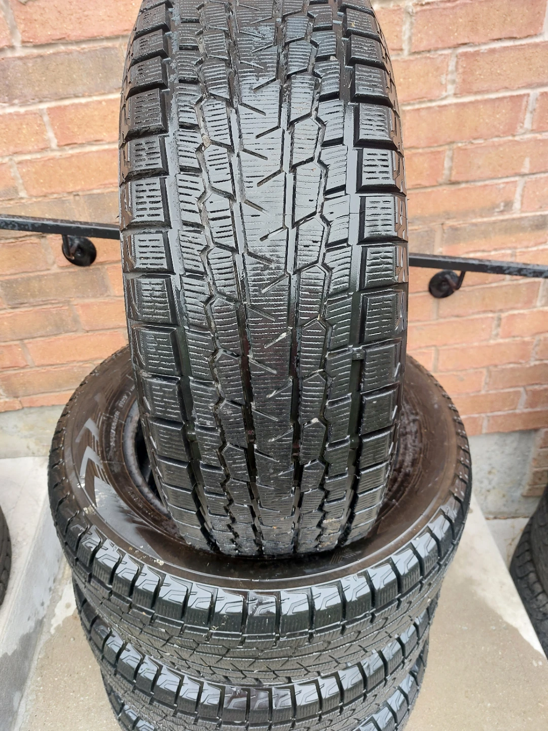 Yokohama 255/60R18 Winter Tires