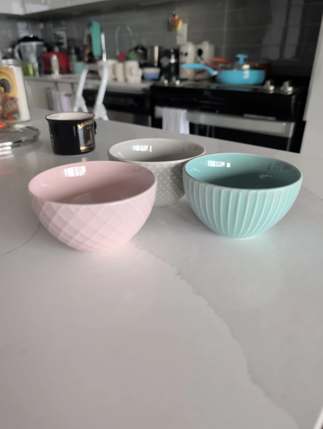 Set of 3 Textured Ceramic Bowls - photo 3