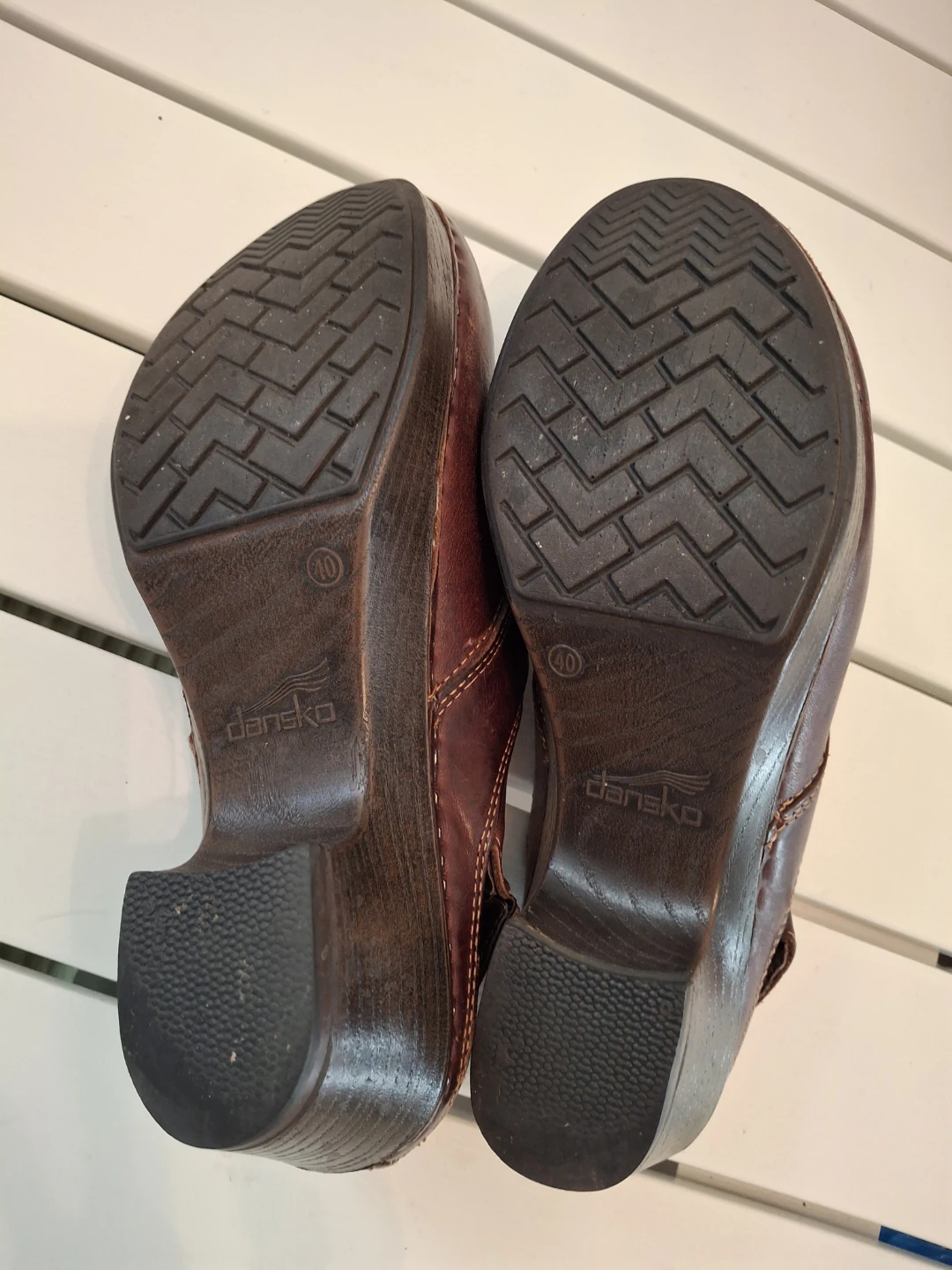 Dansko Brown Leather Clogs Size 40 - photo 3