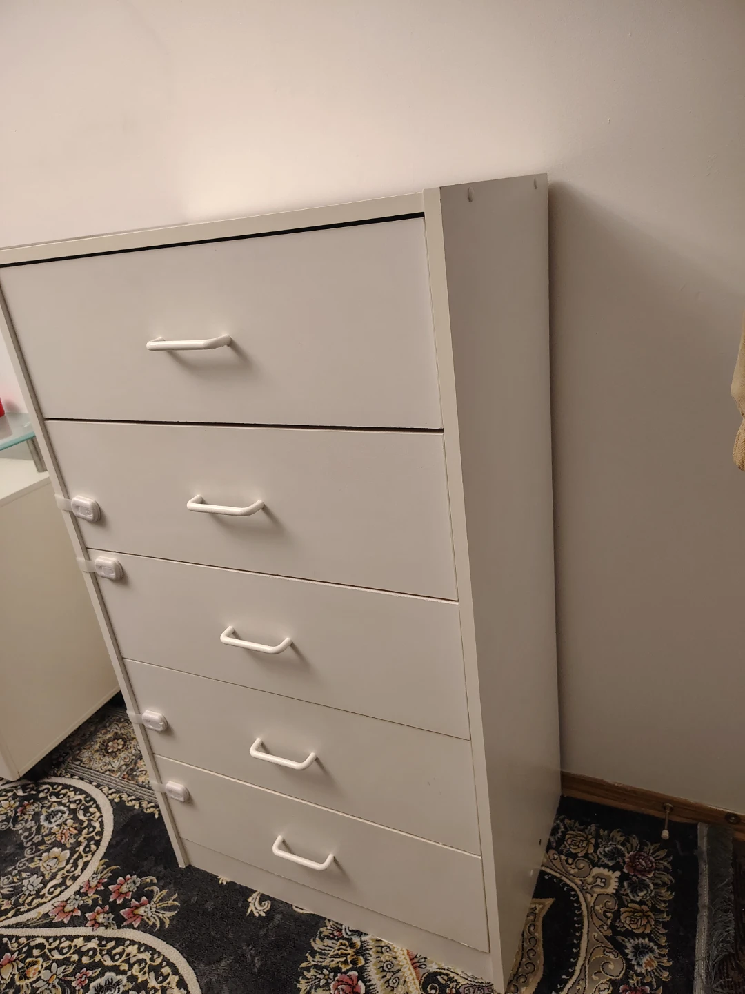 White 5-Drawer Chest - photo 3