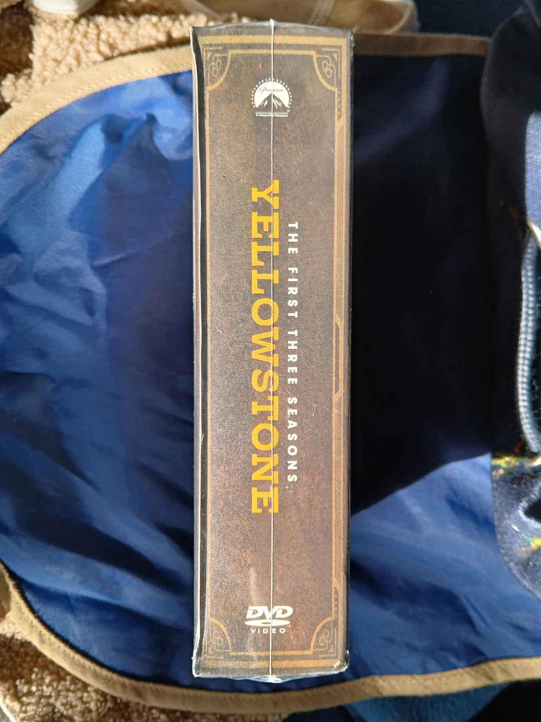 Yellowstone: The First Three Seasons Limited Edition Gift Set - photo 5