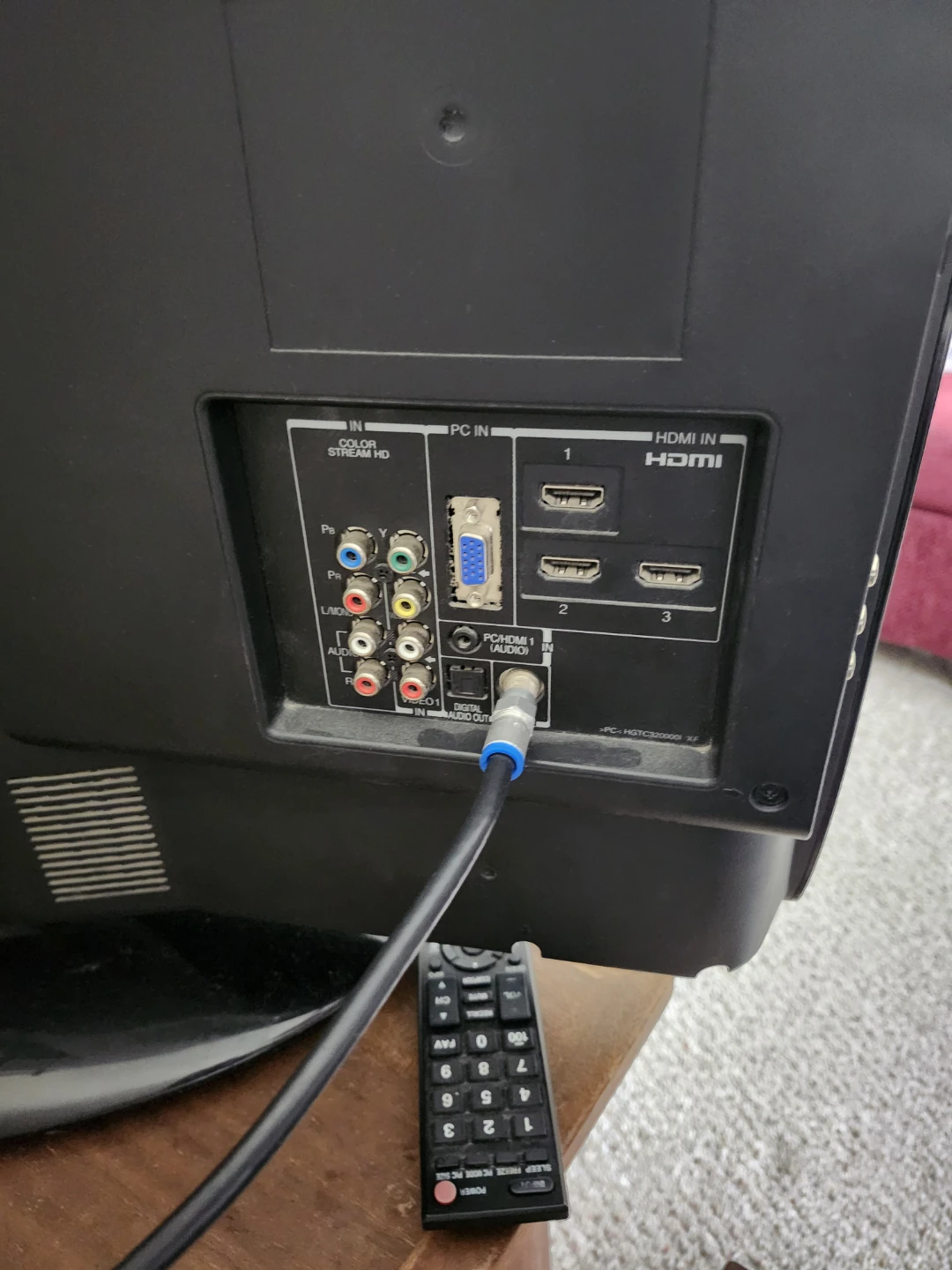 Toshiba 37" Tv - photo 5