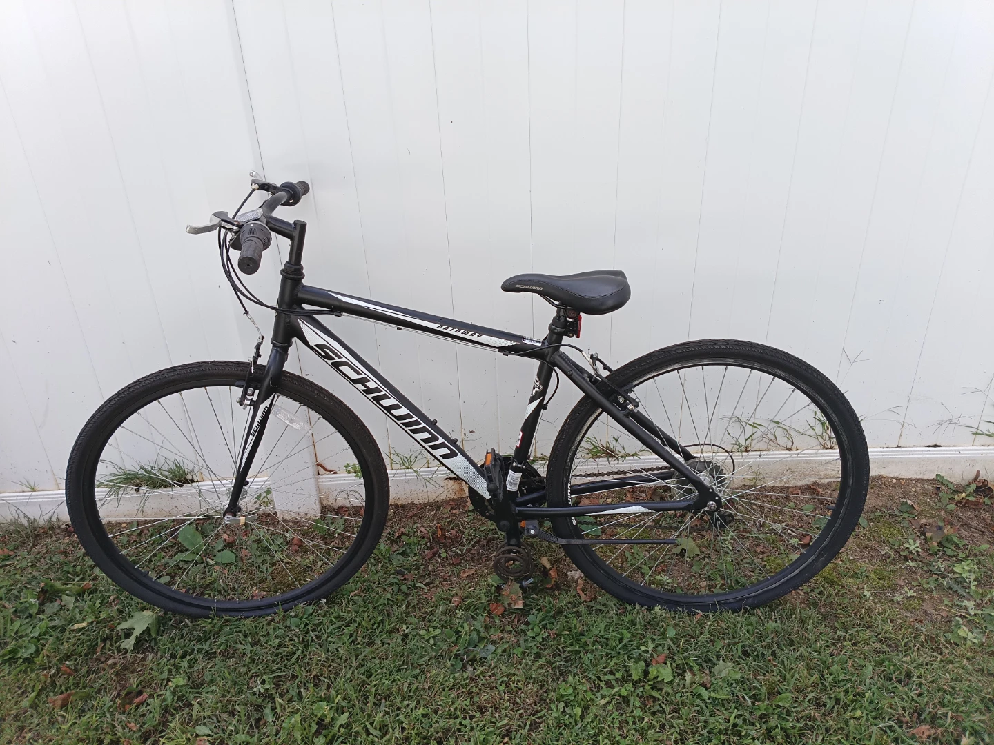 Schwinn pathway bicycle