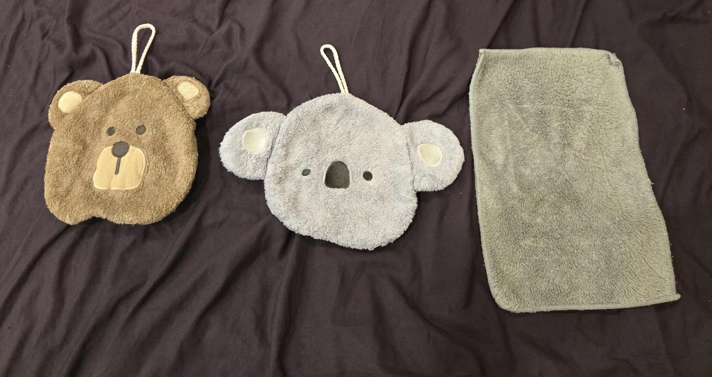 Set of 3 Animal and Plain Hand Towels
