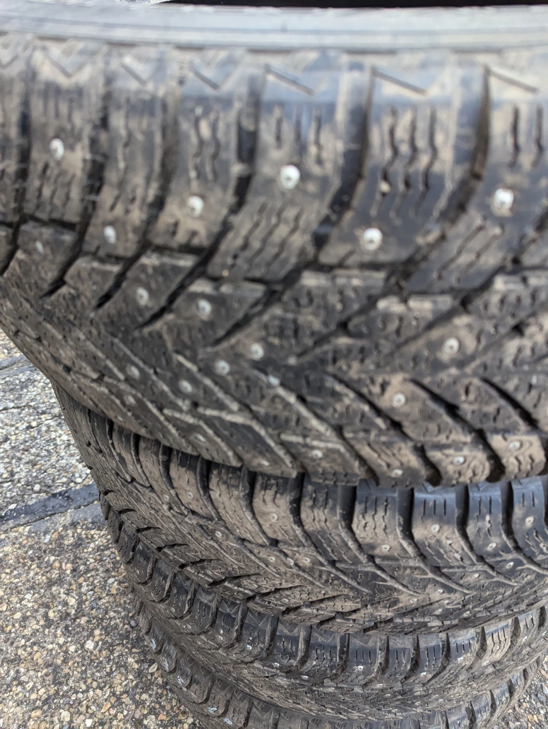 235/60R18 Nokian Hakkapeliitta 10 SUV - photo 2