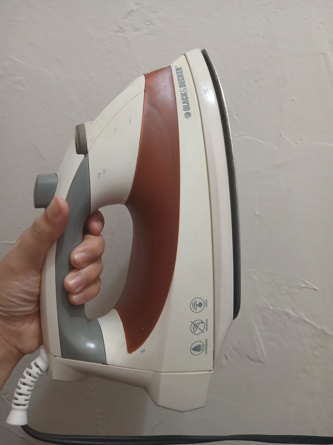 Black & Decker Steam Iron F920 ( best offer) - photo 2