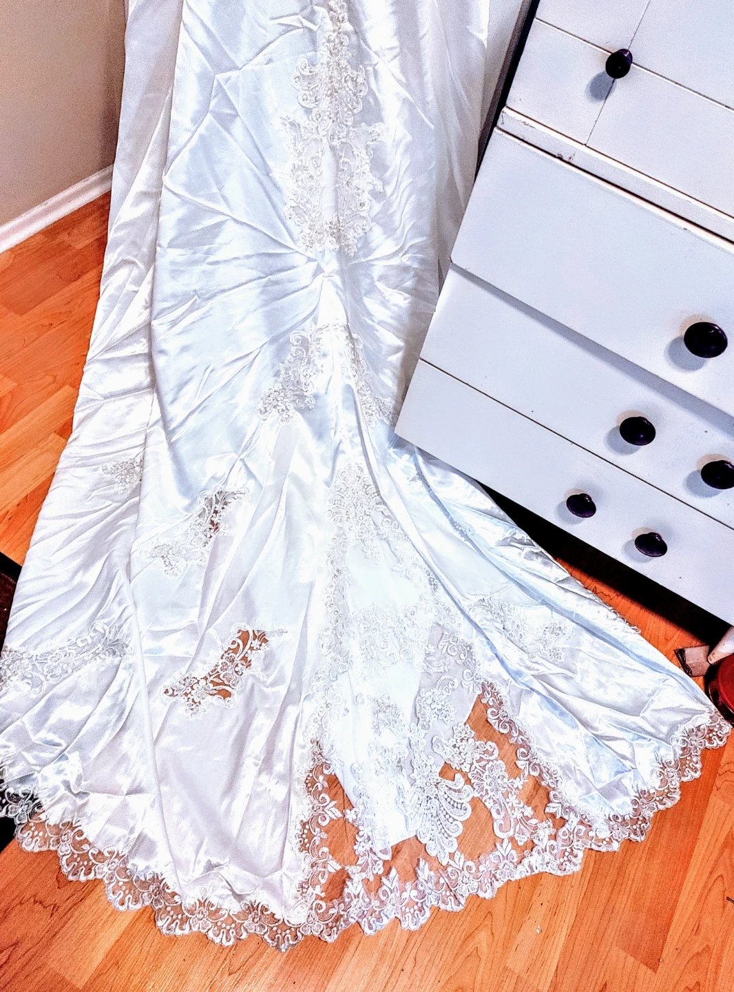 Vintage White Lace Wedding Dress - photo 2