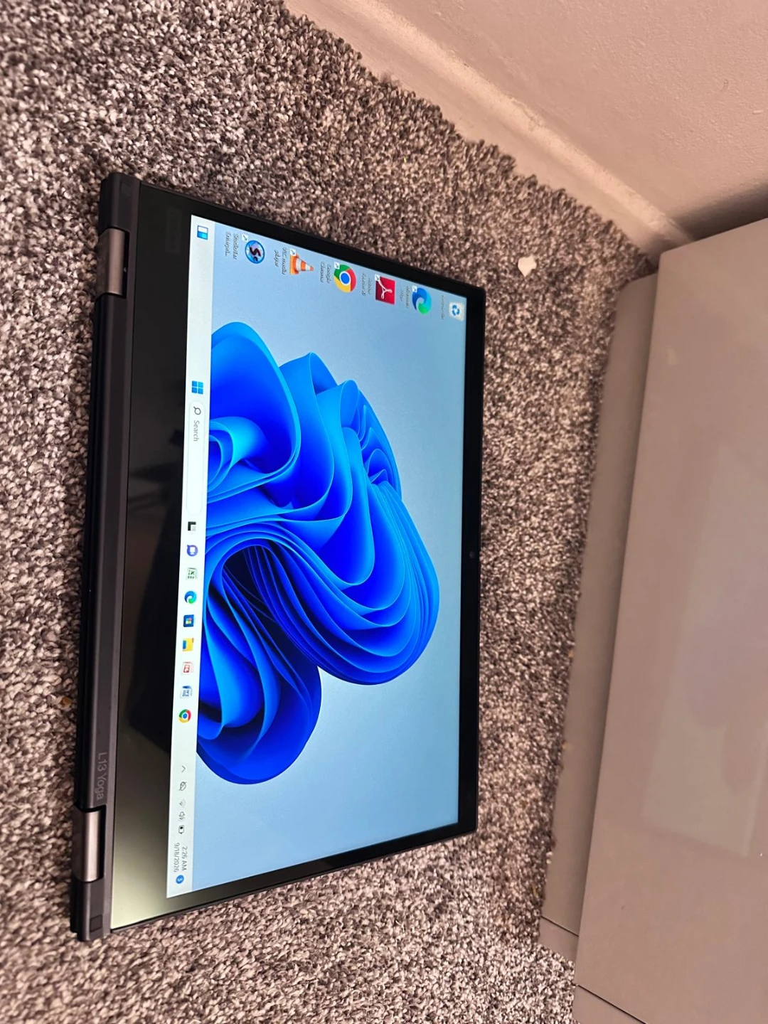 Lenovo  Yoga Touchscreen 2 in 1 laptop 512GB SSD with pen - photo 5
