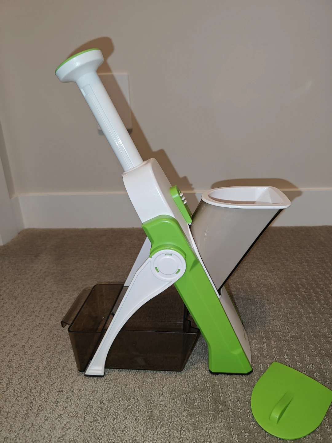 Starfrit Pump 'N' Slice – Vertical Mandoline & Vegetable Slicer - photo 4