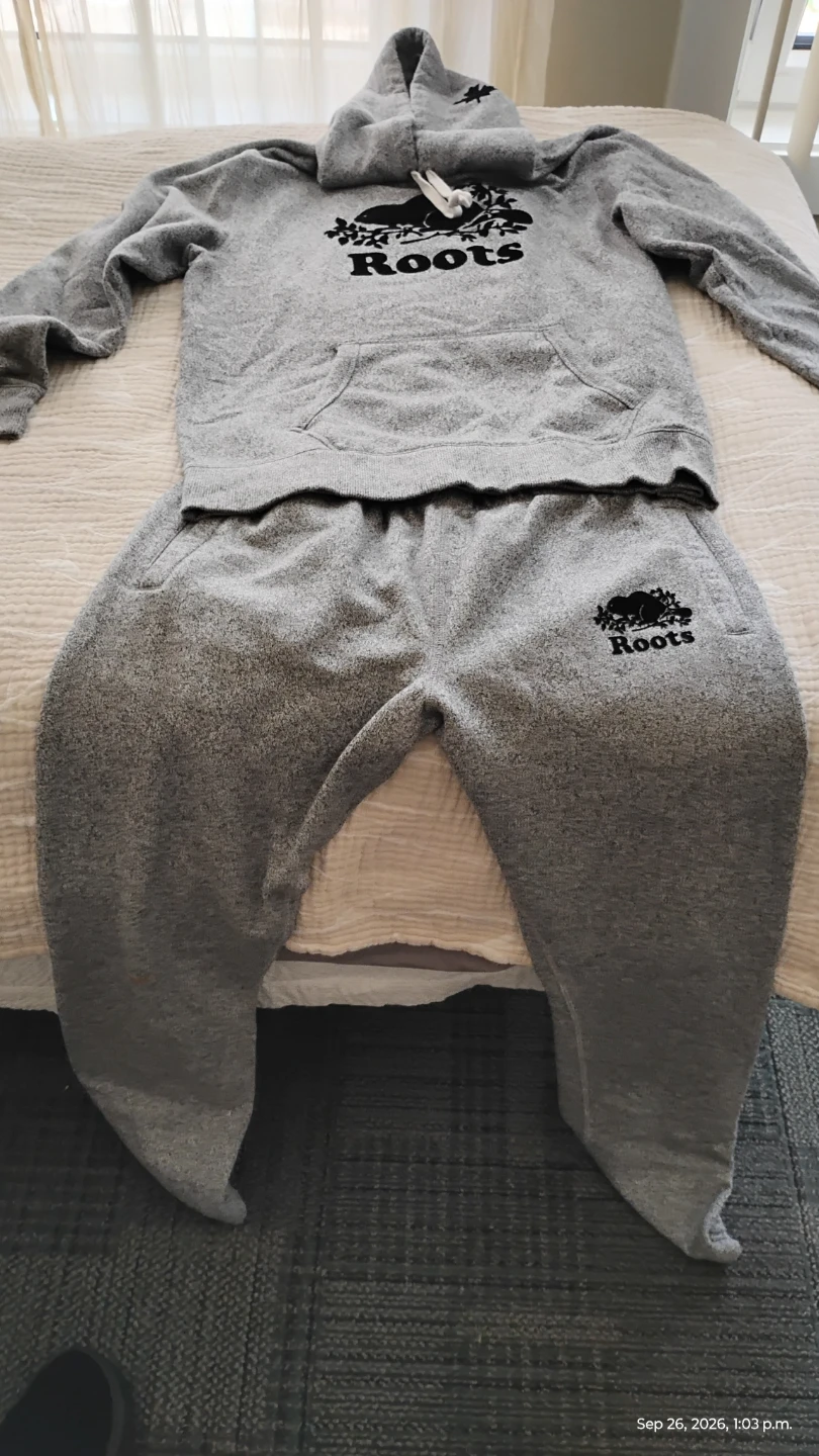 Men's Roots Grey Hoodie and Sweatpants Set. Size Large - photo 2