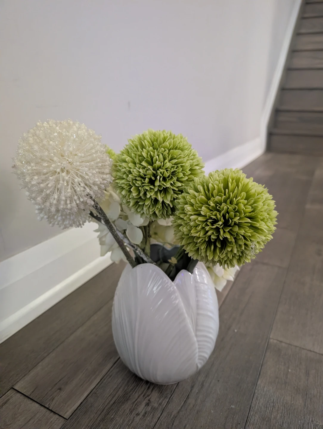White Tulip Shaped Ceramic Vase - flowers included if wanted - photo 2