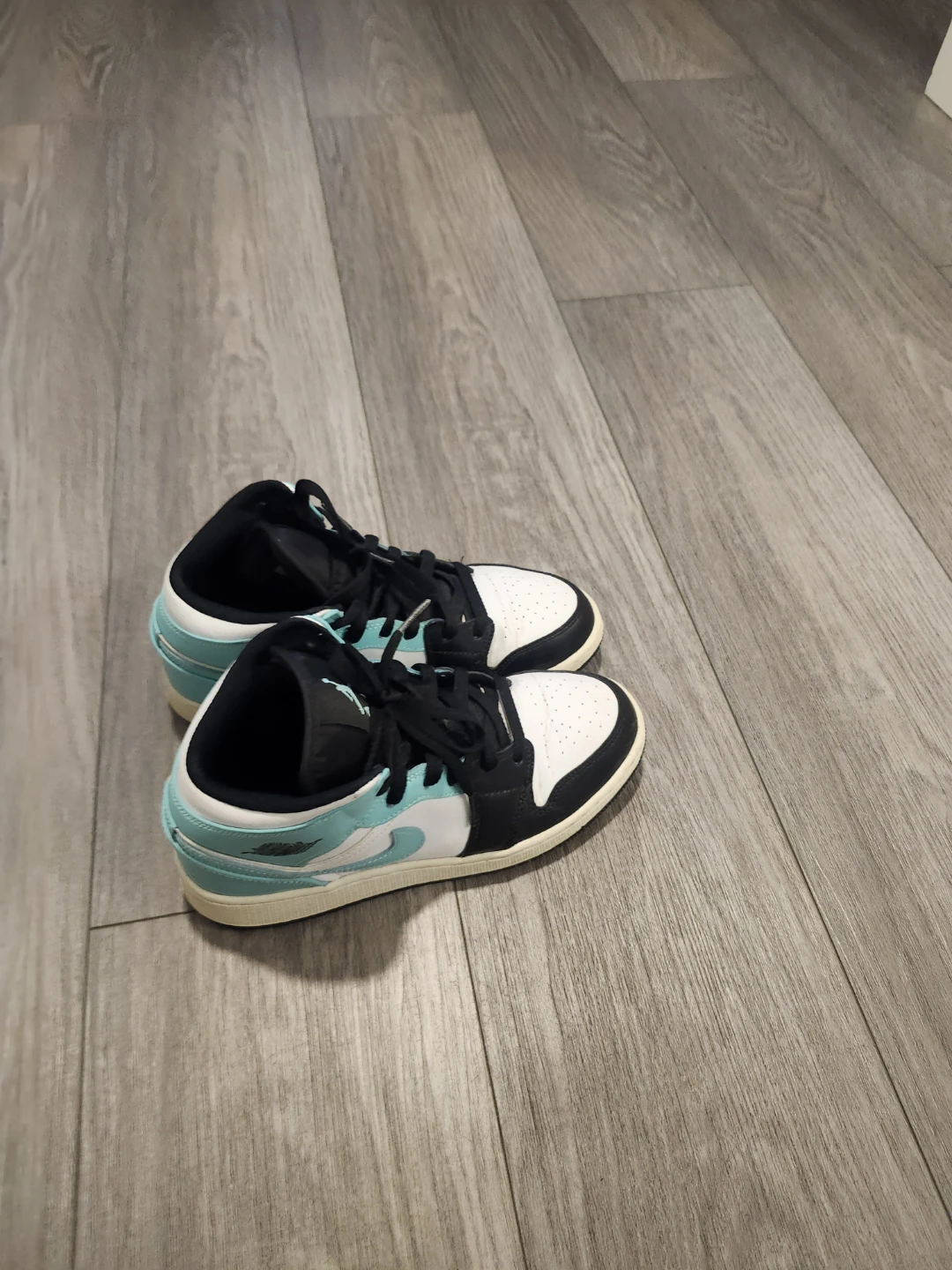 Nike Air Jordan 1 Mid GS Tropical Twist Size 5.5Y - photo 2