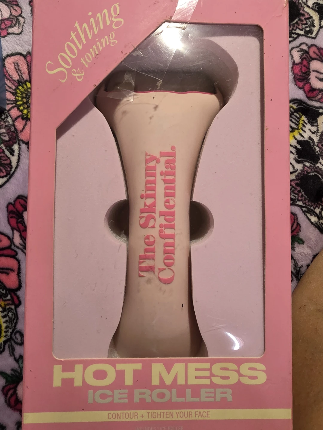 The Skinny Confidential Hot Mess Ice Roller