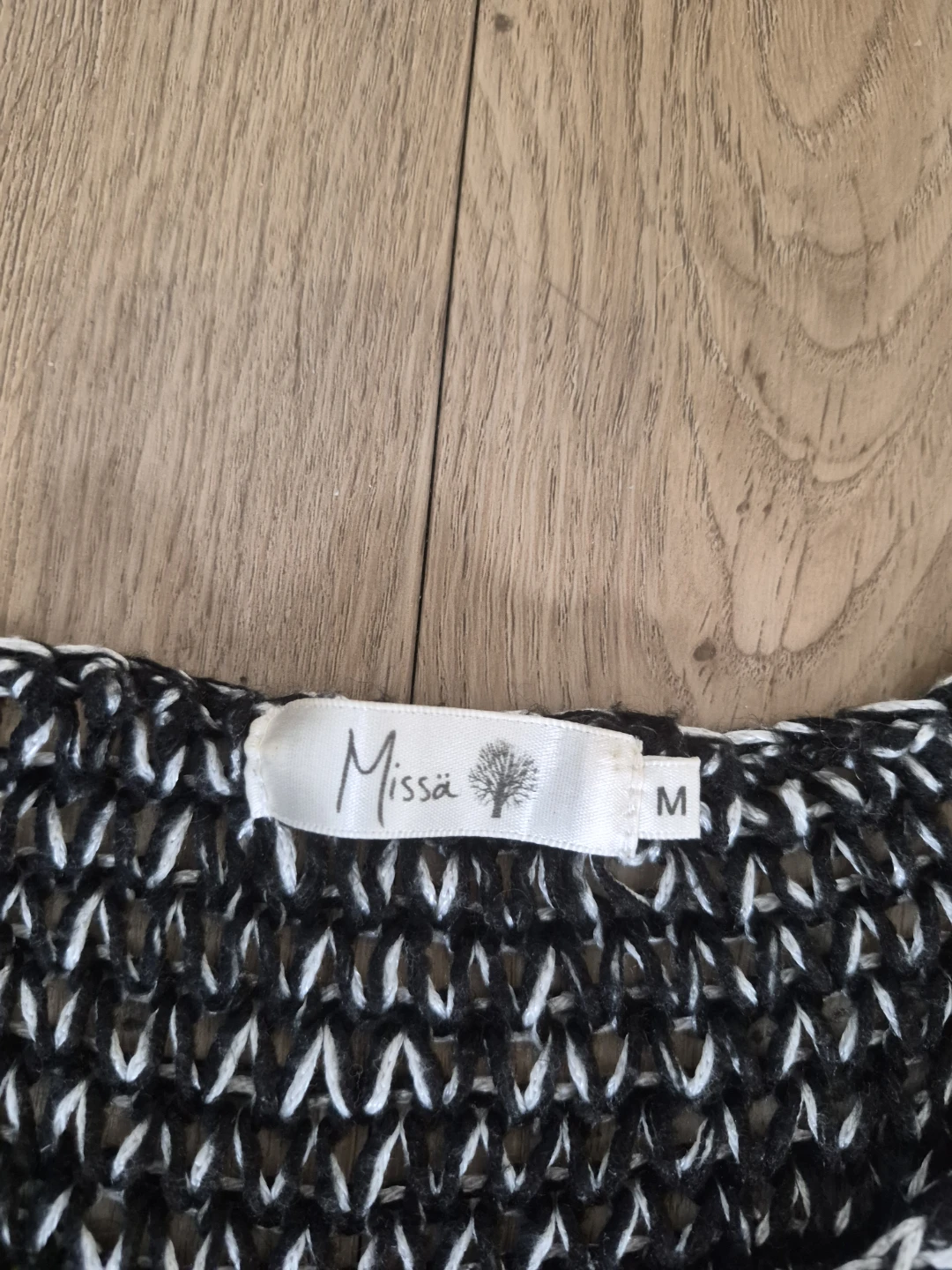 Size M Missa Black and White Knit Sweater - photo 4