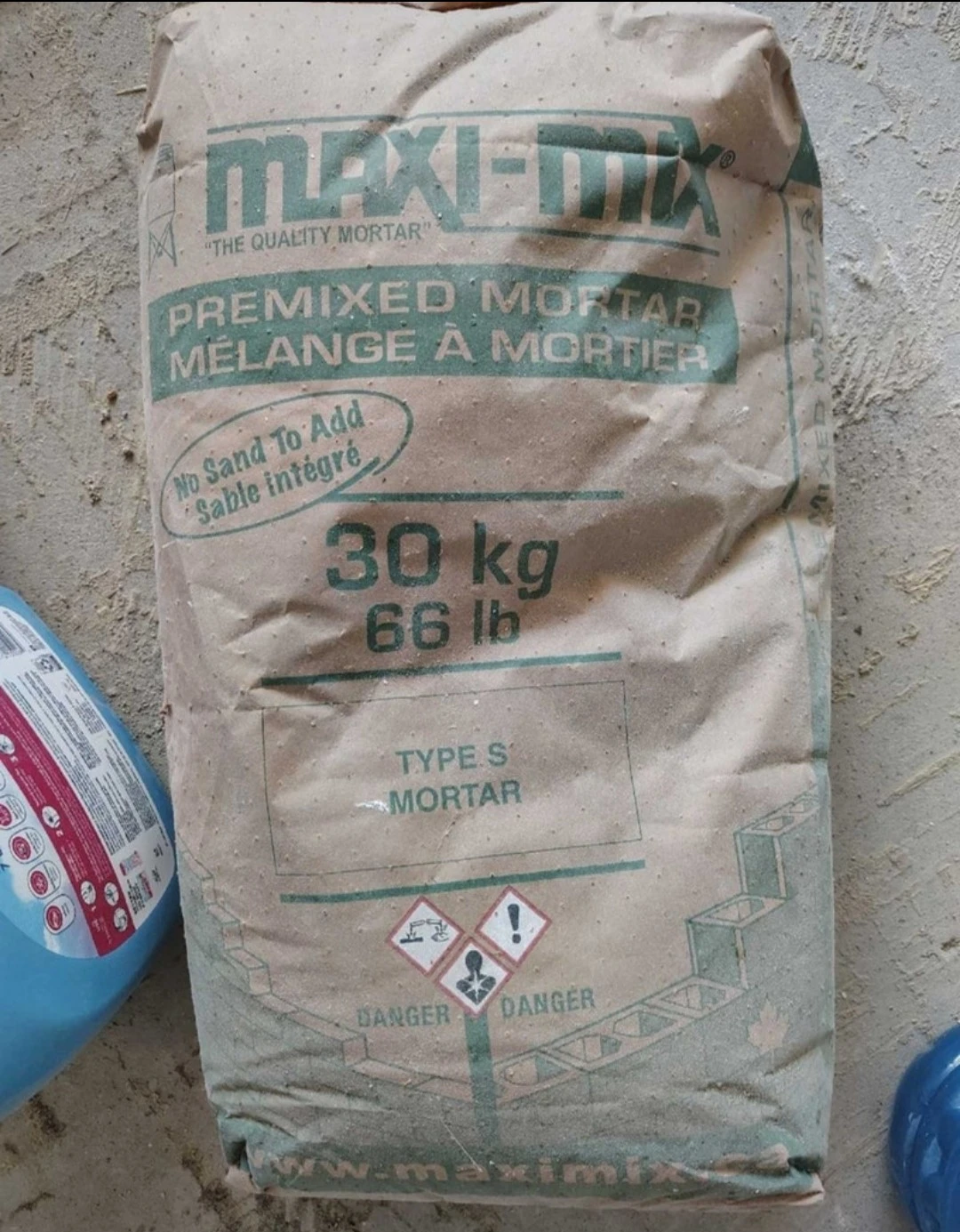 Maxi-Mix Mortar and Miscellaneous Construction Scraps - photo 4