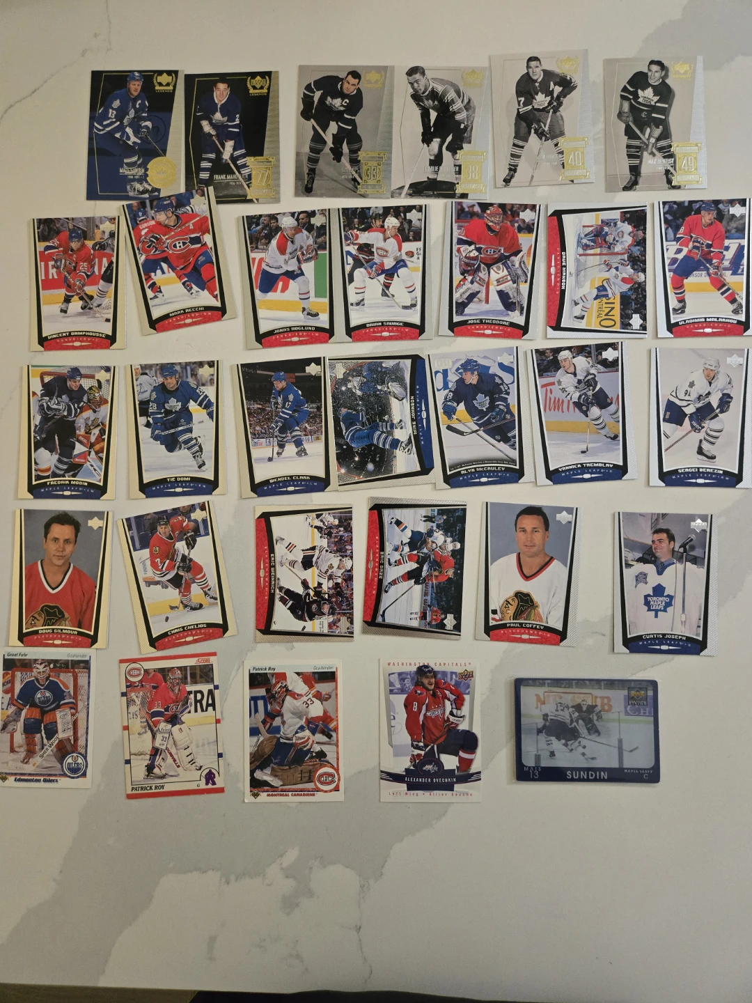 Large Collection of Vintage NHL Hockey Cards