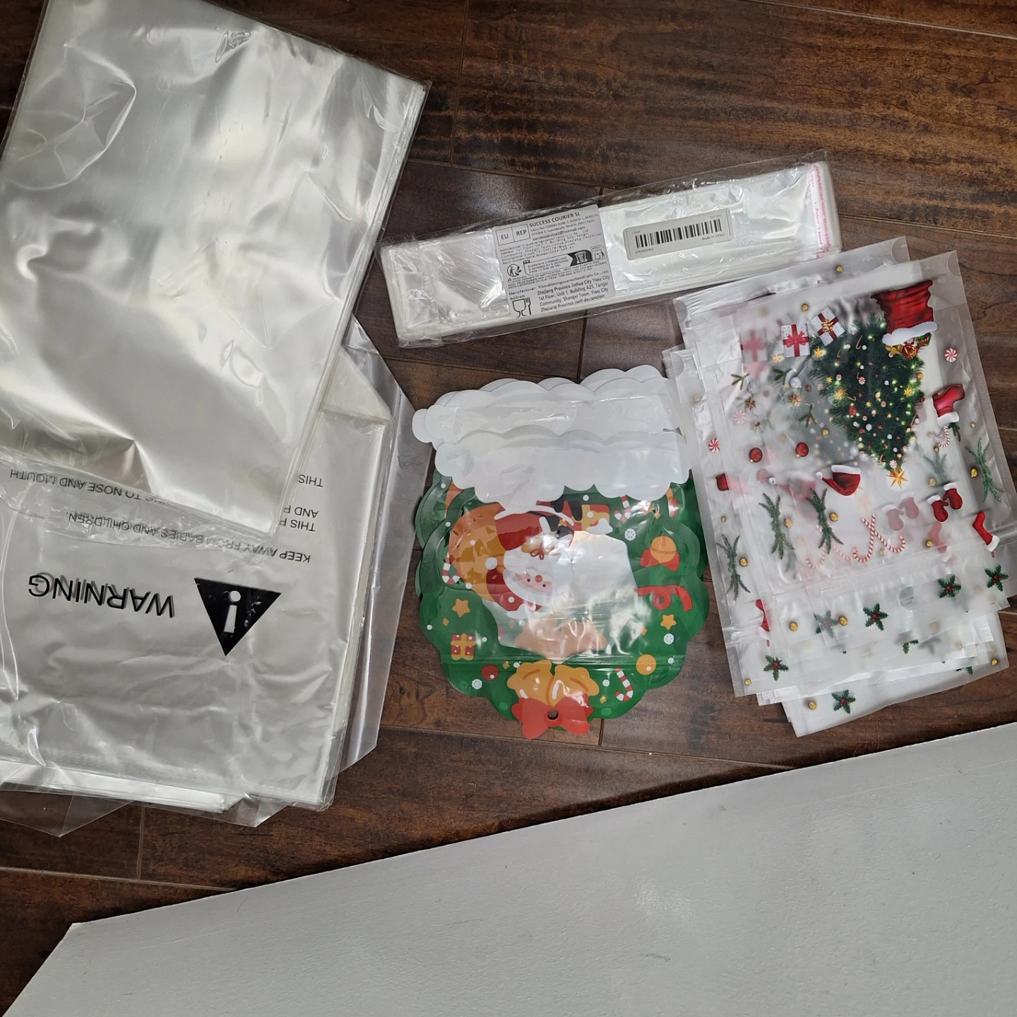 Christmas Party Favor Bags & Supplies Bundle - photo 3