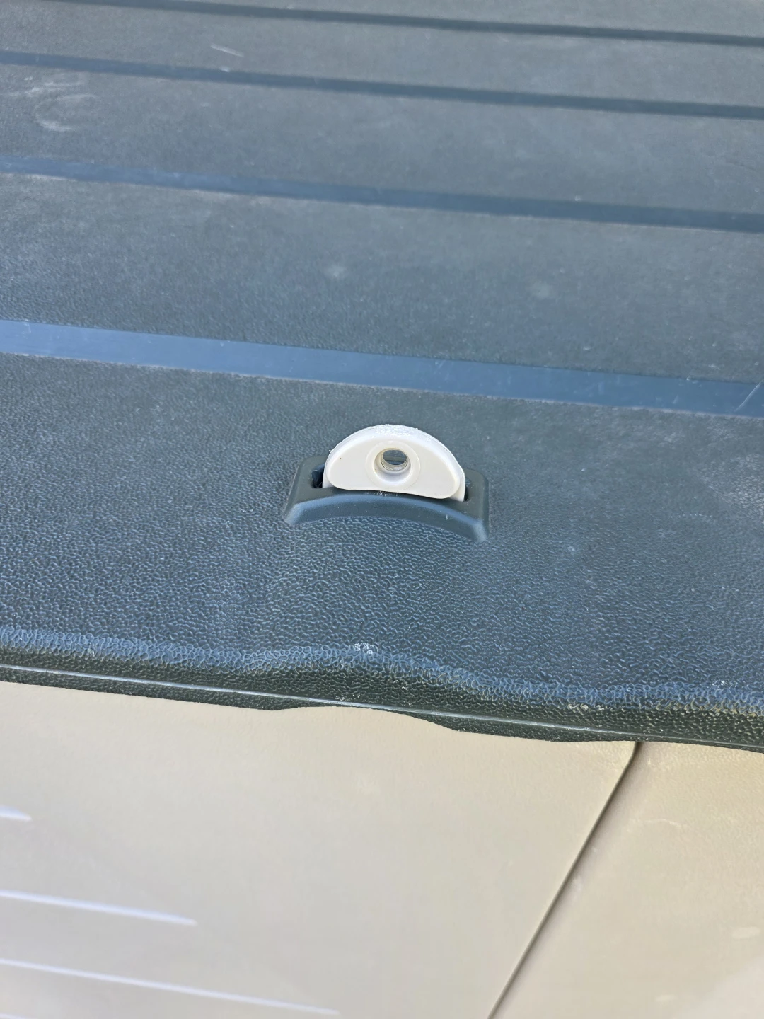 Rubbermaid Outdoor Horizontal Storage Shed - photo 3