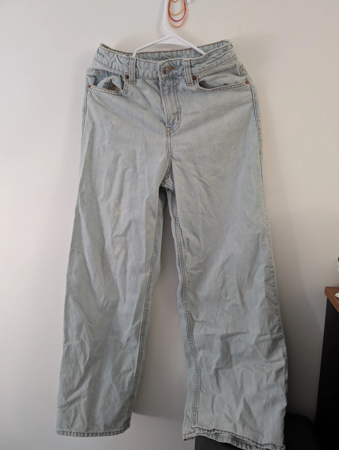H&M DIVIDED Light Wash Denim Jeans 28" small stain