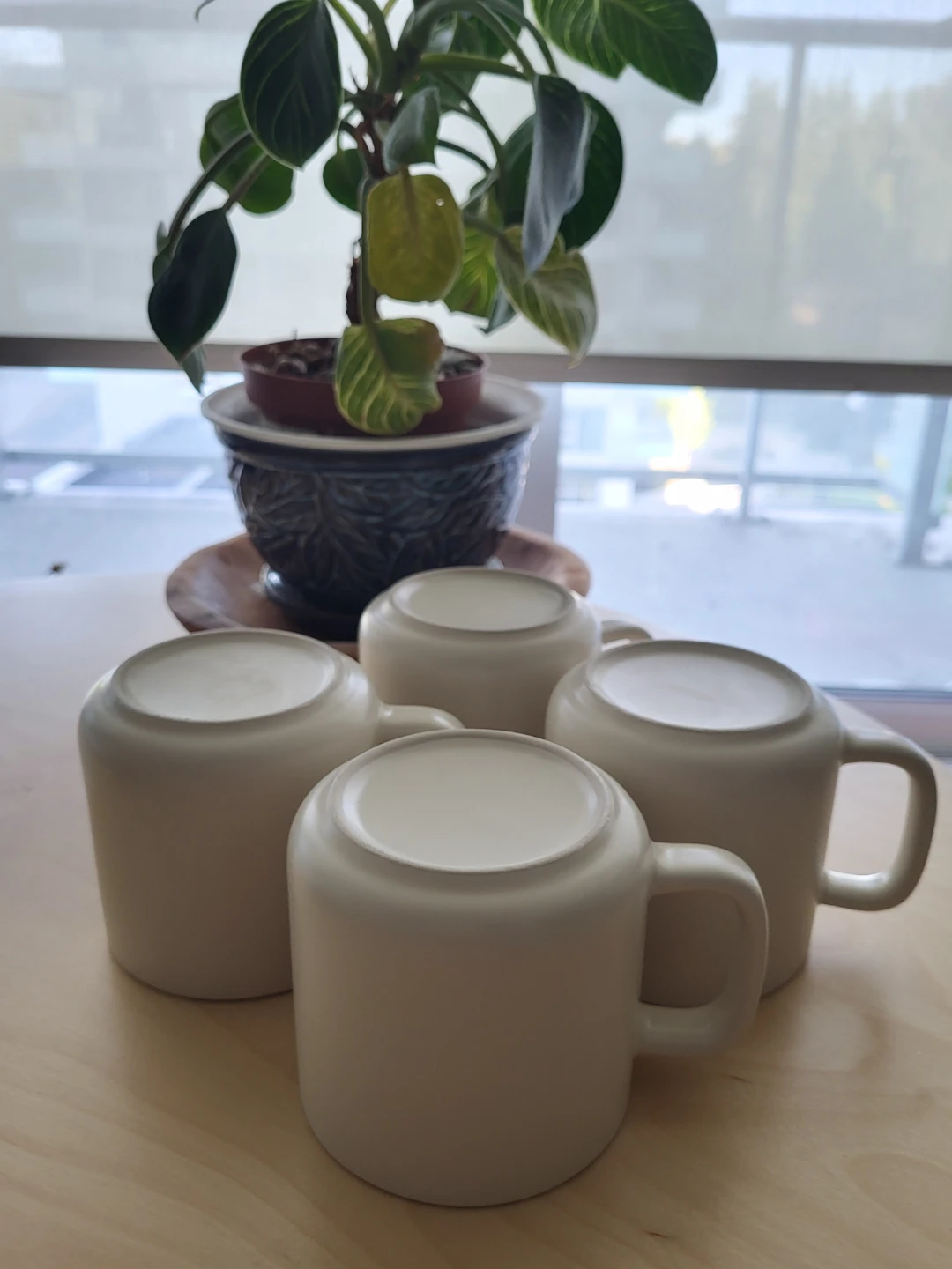 Set of 4 White/Cream Mugs - photo 2