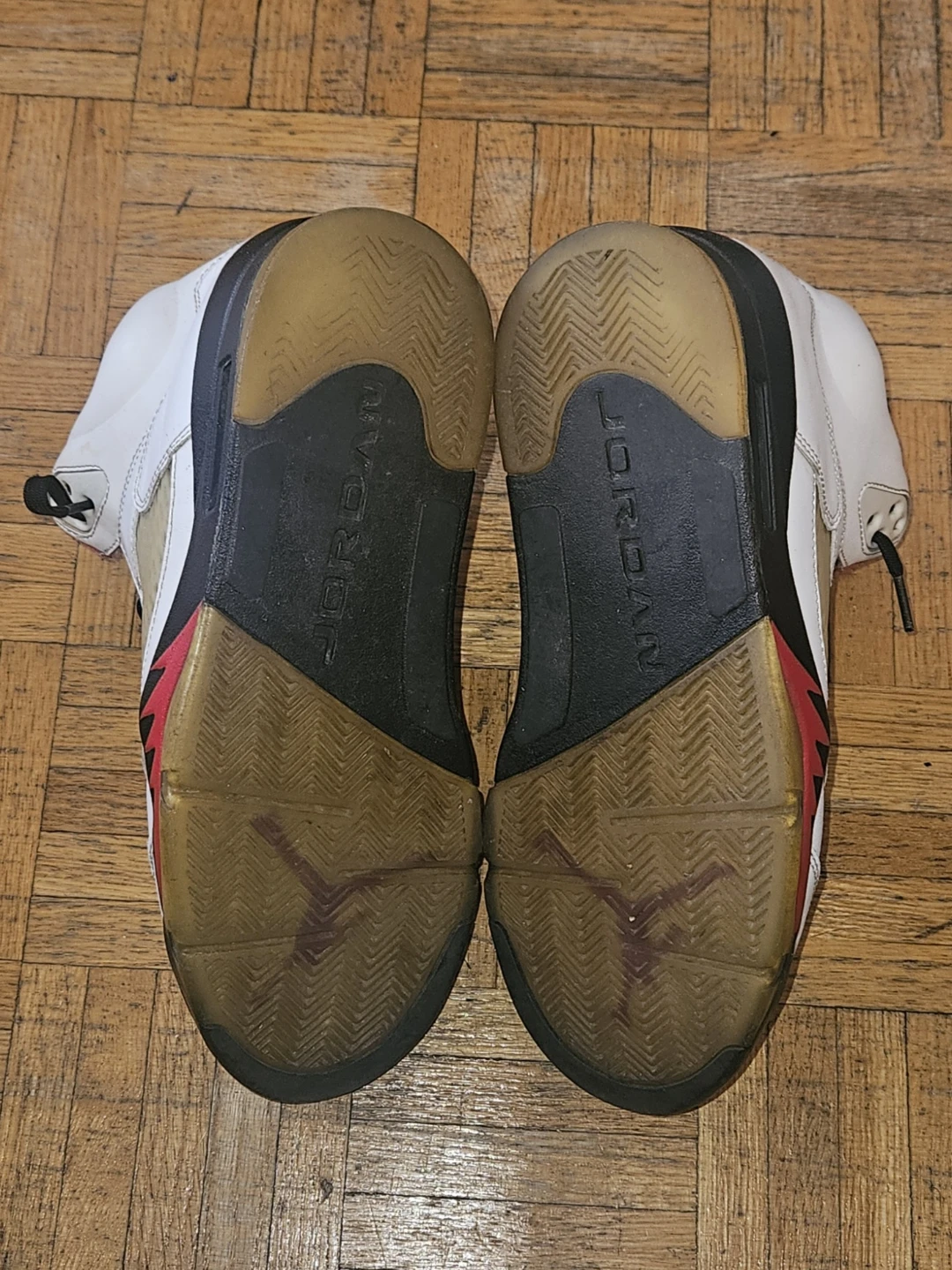 Air Jordan 5 Fire Red 2013 - photo 5