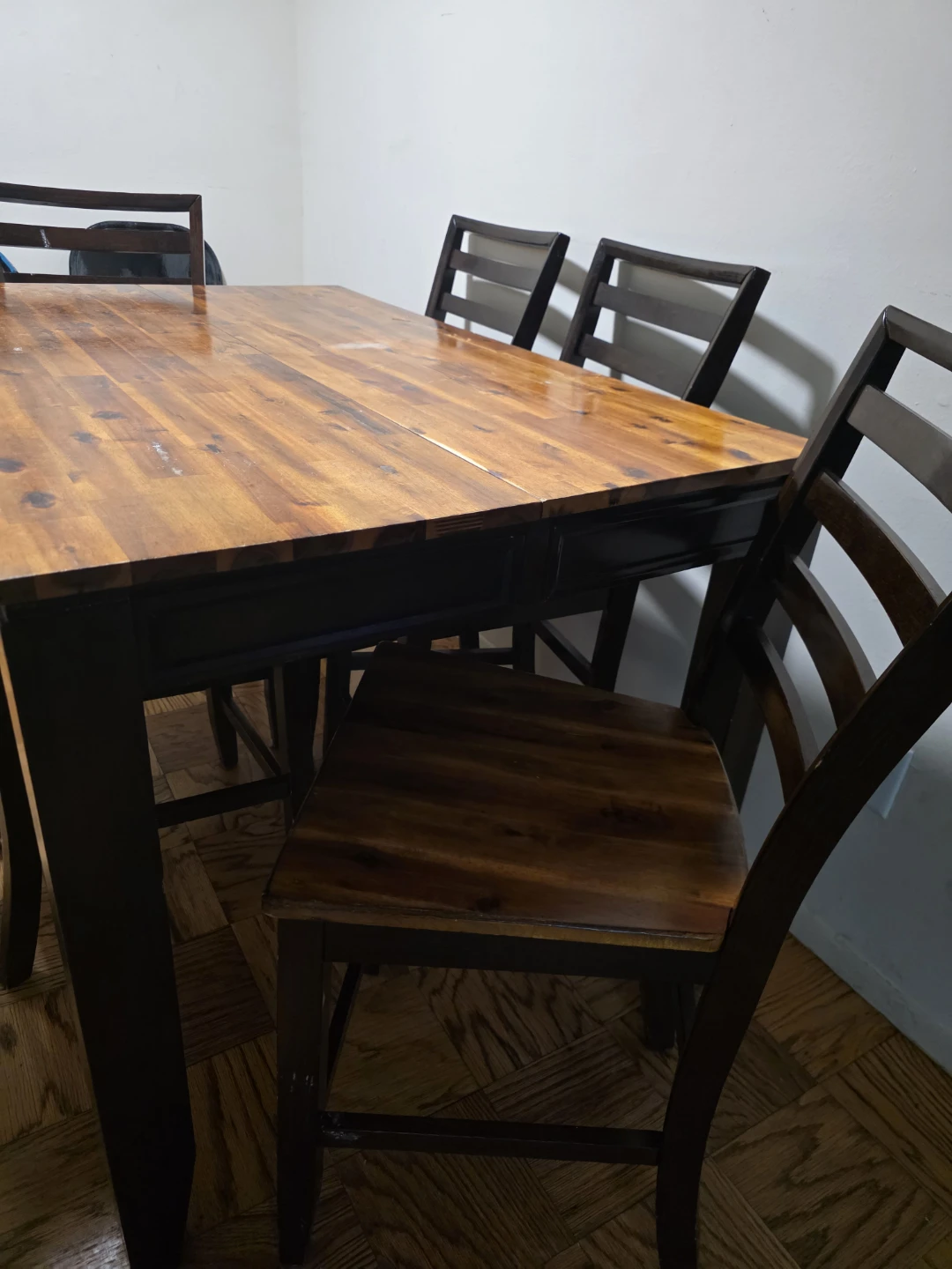 Dining table set with 6 chairs