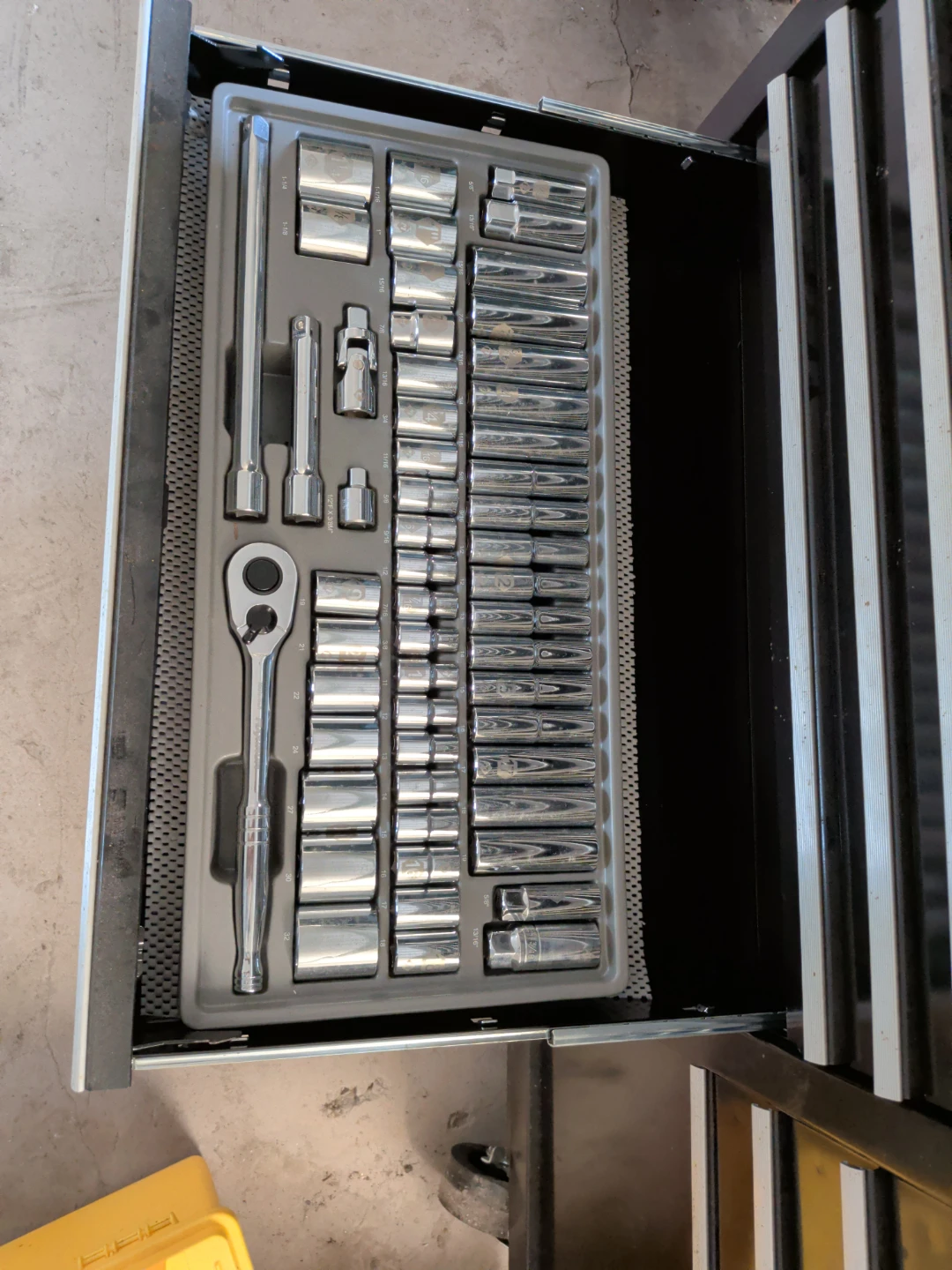 Mastercraft Socket Set with Ratchet
