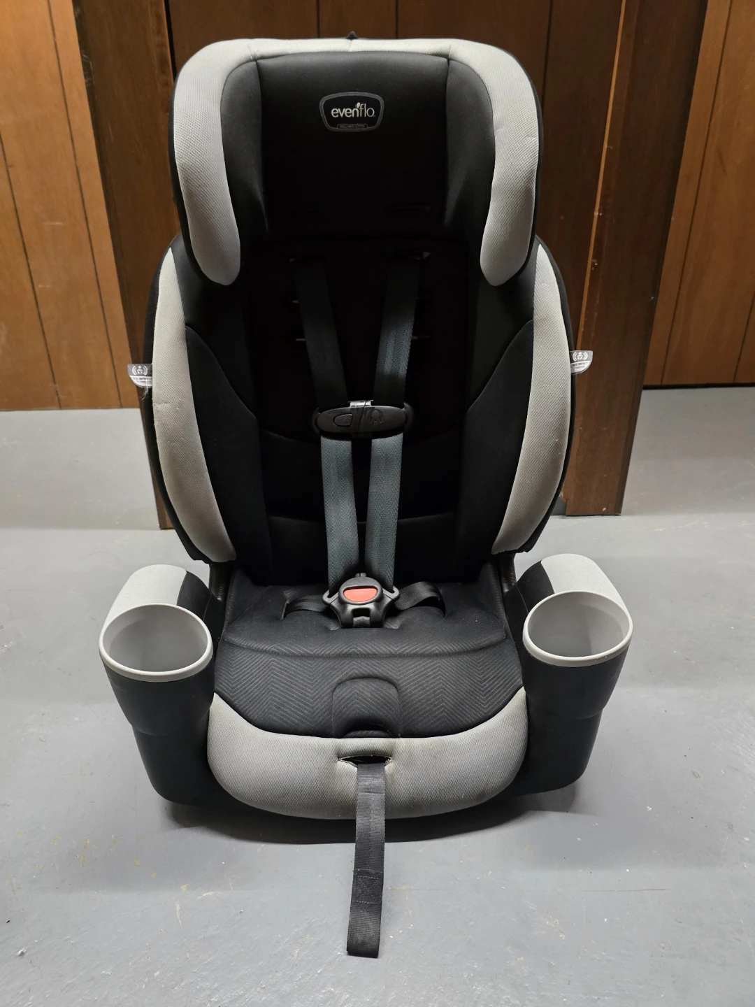 Evenflo Maestro Sport Car Seat,Grey