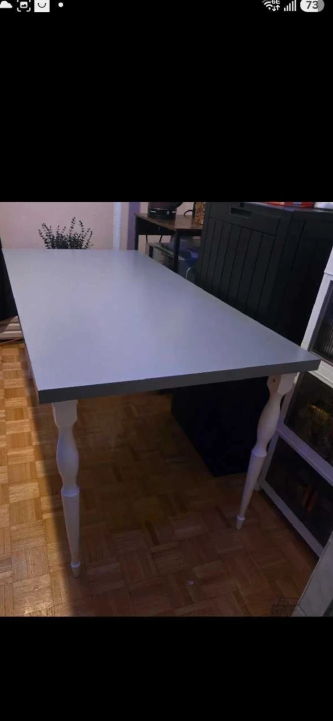 Dinning table