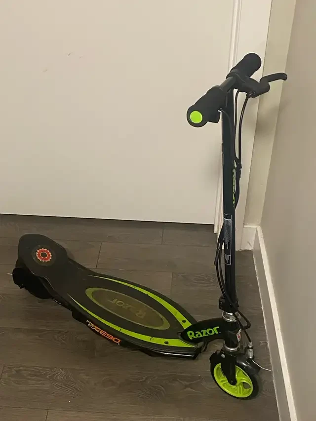 Razor Power Core E90 Electric Scooter