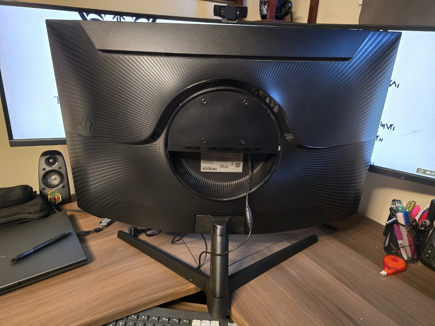 Samsung 32 inch Odyssey G5 Curved Monitor - photo 2