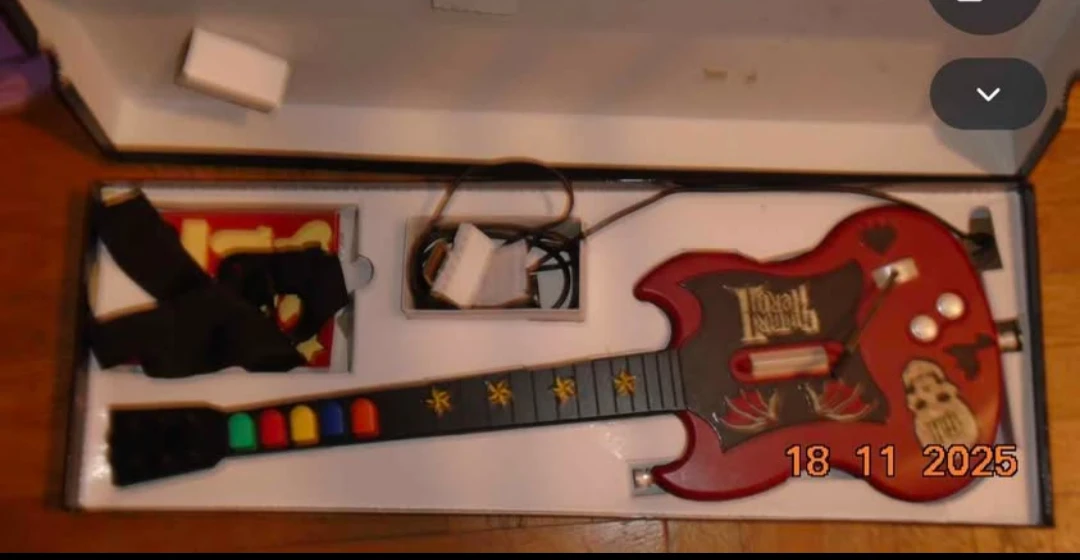 Guitar Hero II for PlayStation 2 with Controller - photo 2