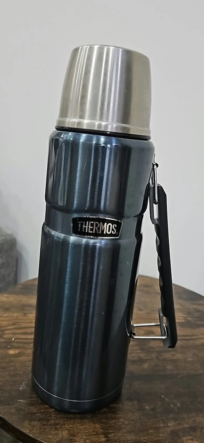 Thermos Stainless Steel Beverage Bottle🏈