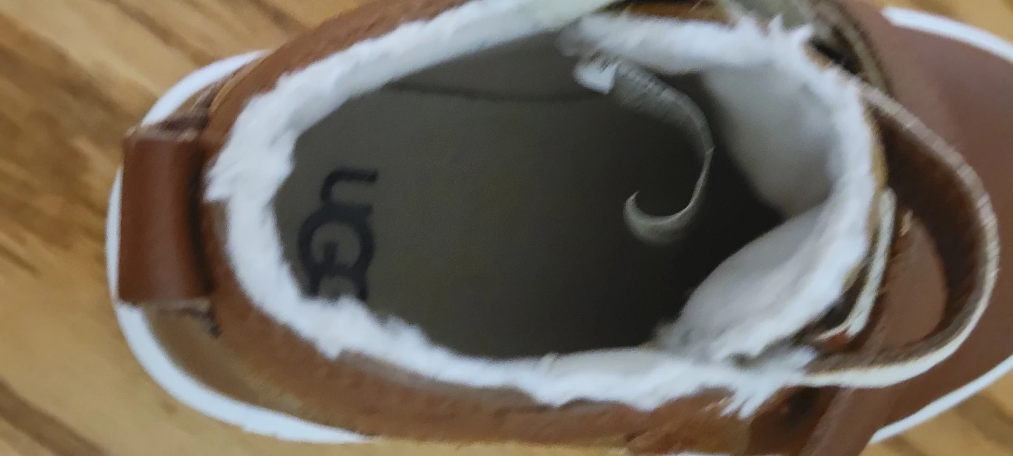 UGG Kids Brown Leather Sneakers sz7 - photo 3