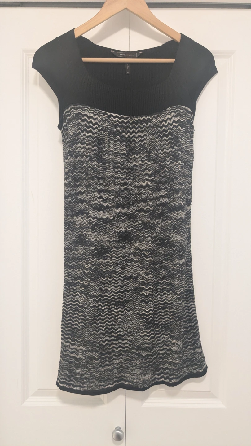 BCBGMAXAZRIA Dark Navy and White Knit Dress - photo 3
